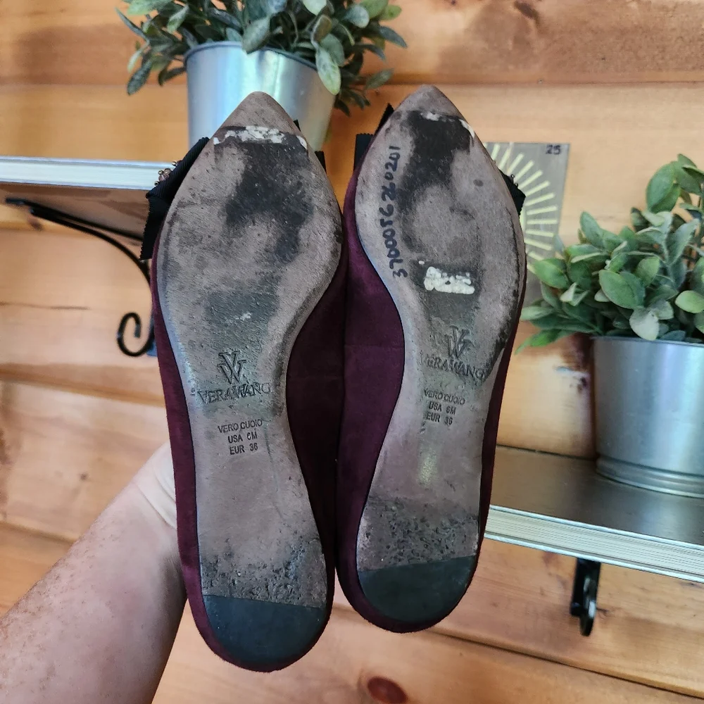 Vera Wang Suede Leather Point Toe Ballet Flats Flower Embellished Bead Bow Sz 6M